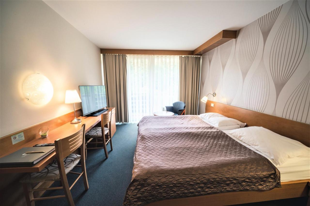 Hotel Vita - Terme ドブラナ エクステリア 写真