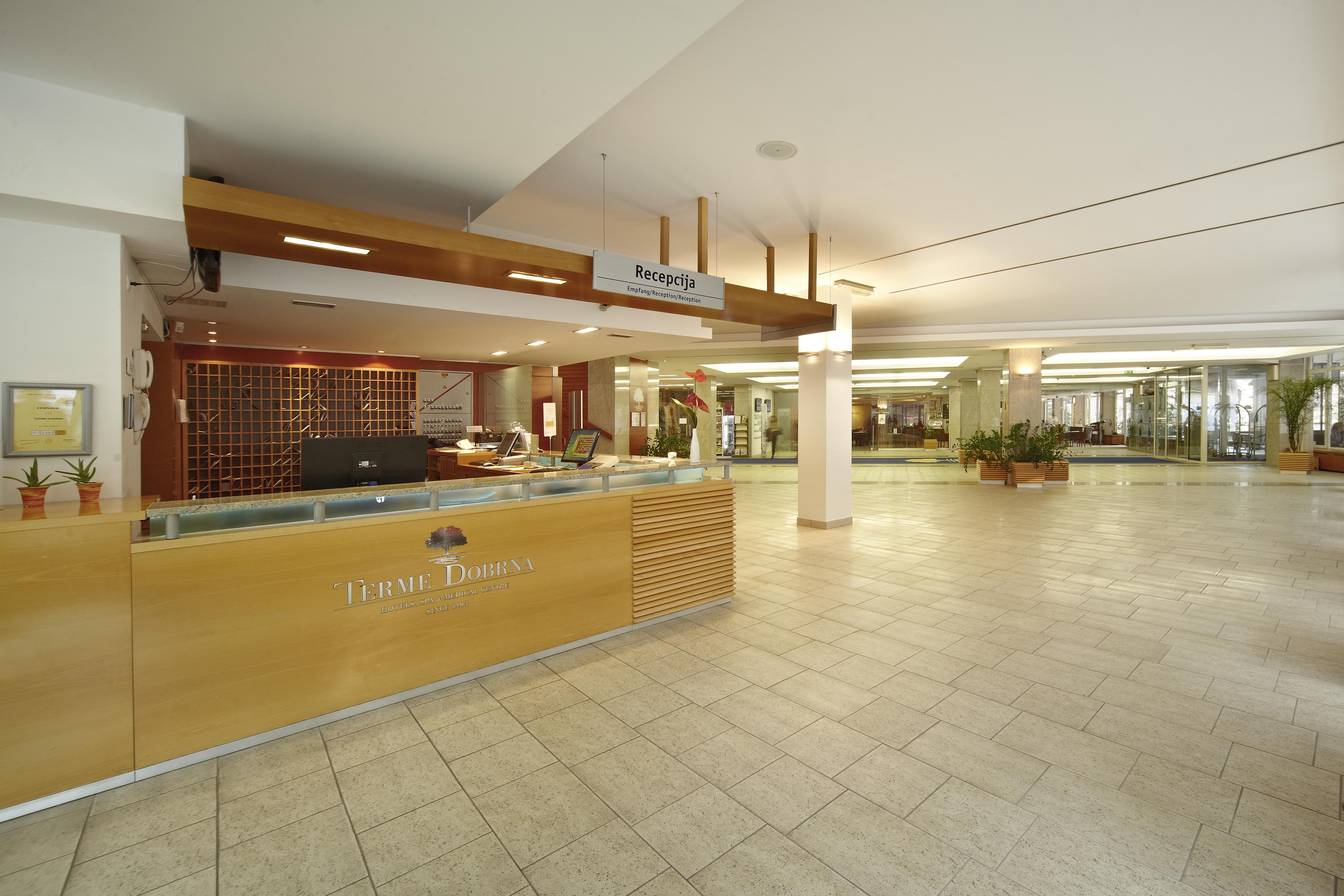 Hotel Vita - Terme ドブラナ エクステリア 写真